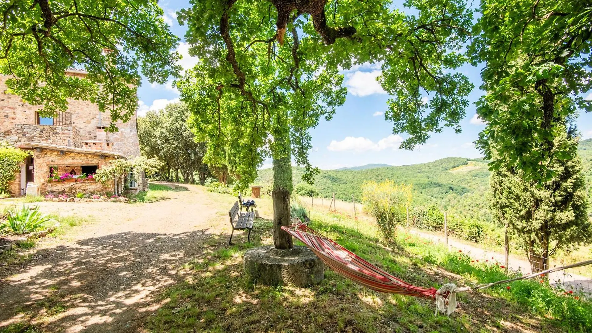 Casa Gialla A Murlo Apartment
